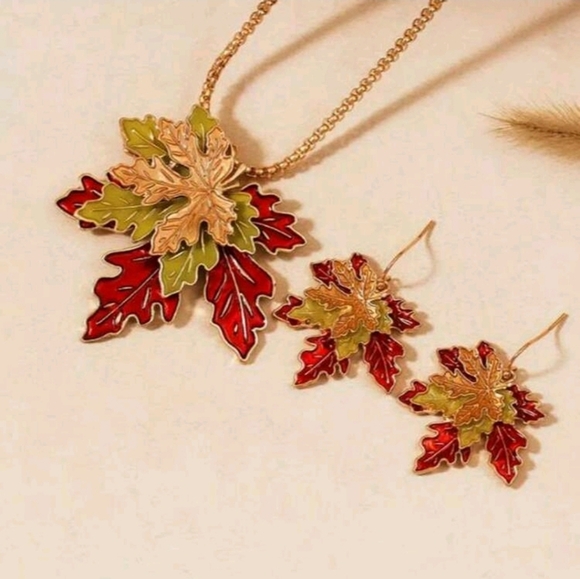 3pcs/Set BEAUTIFUL 3D Vintage Maple Leaf Gold Tone Necklace Earrings set - Picture 8 of 8